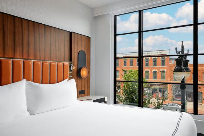 Imagen de la habitación del Hotel The Godfrey Detroit, Curio Collection By Hilton. Foto 8