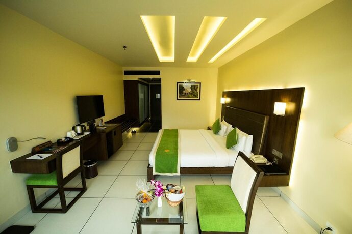 Imagen general del Hotel The Gold Beach Resort, Dam&aacute;n. Foto 4