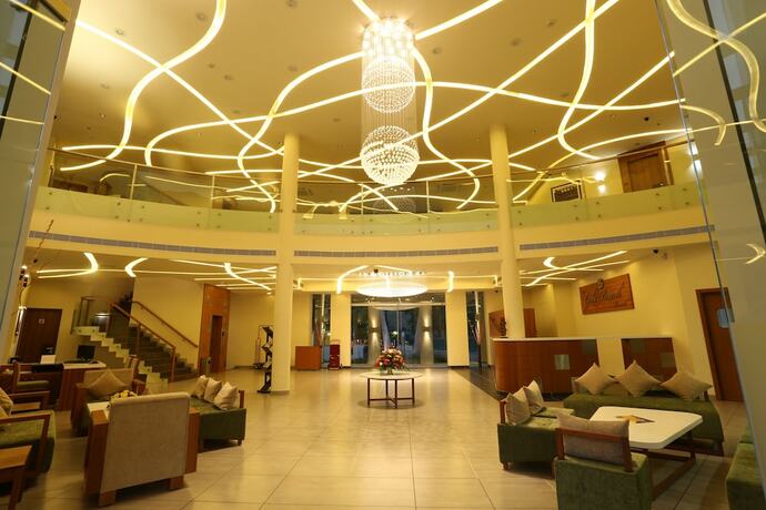 Imagen general del Hotel The Gold Beach Resort, Dam&aacute;n. Foto 14