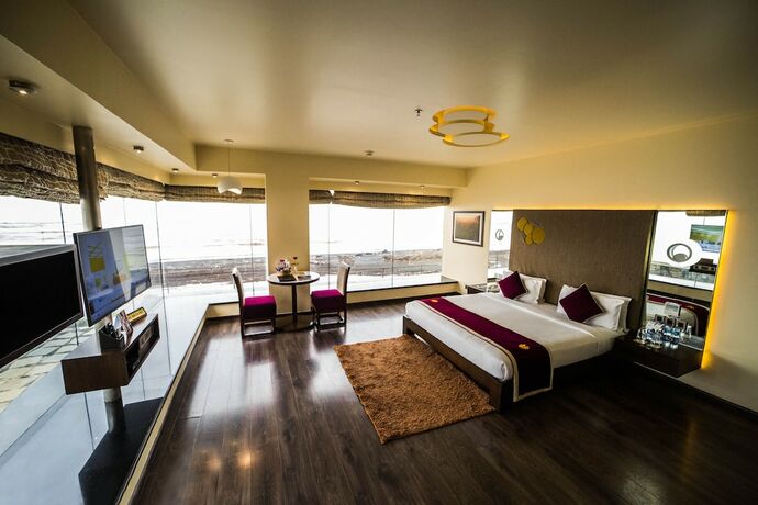Imagen general del Hotel The Gold Beach Resort, Dam&aacute;n. Foto 15