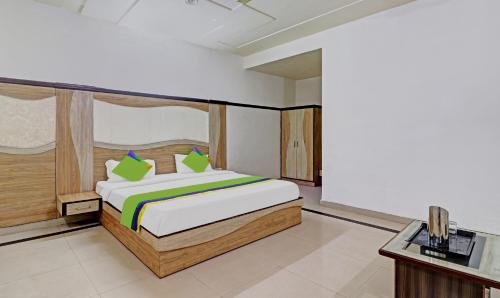 Imagen general del Hotel The Golden Bird. Foto 4