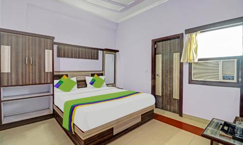 Imagen general del Hotel The Golden Bird. Foto 9