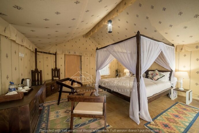Imagen de la habitación del Hotel The Golden Camp. Foto 16