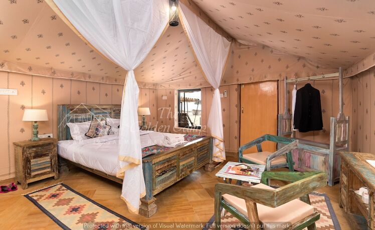 Imagen de la habitación del Hotel The Golden Camp. Foto 18