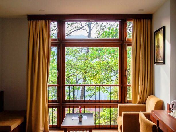 Imagen general del Hotel The Golden Crest. Foto 9