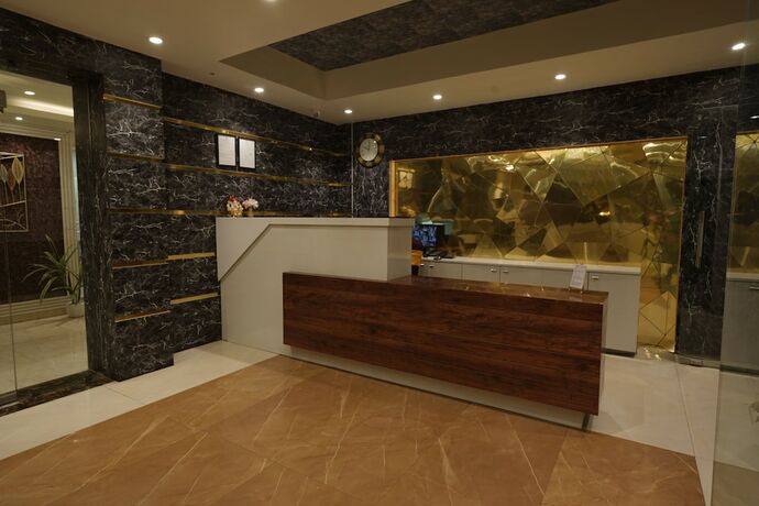 Imagen general del Hotel The Golden Crown Banquet And Cafe. Foto 12