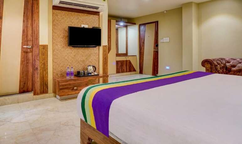 Imagen de la habitación del Hotel The Golden Crown Banquet And Cafe. Foto 17