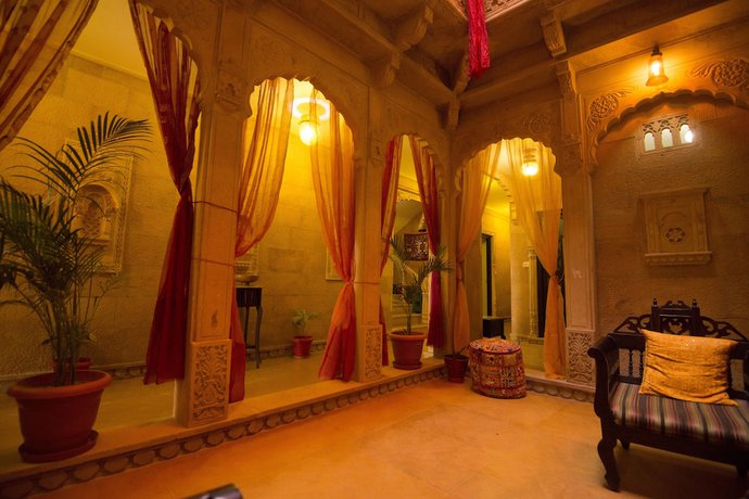 Imagen de los interiores del Hotel The Golden House. Foto 17