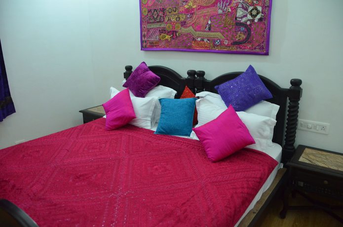 Imagen de la habitación del Hotel The Golden House. Foto 3