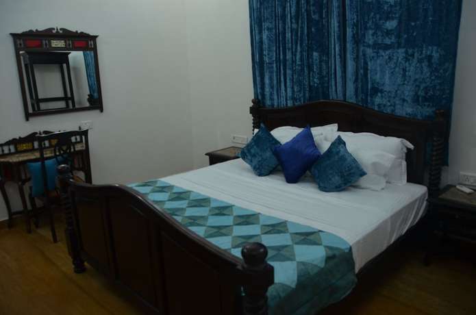Imagen de la habitación del Hotel The Golden House. Foto 6