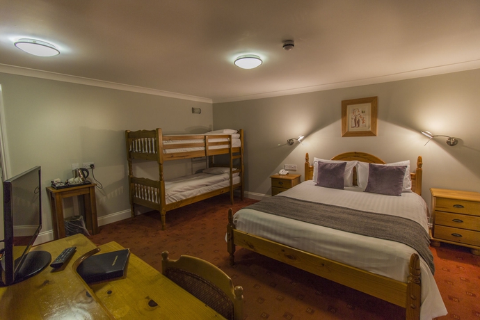 Imagen de la habitación del Hotel The Golden Lion. Foto 10