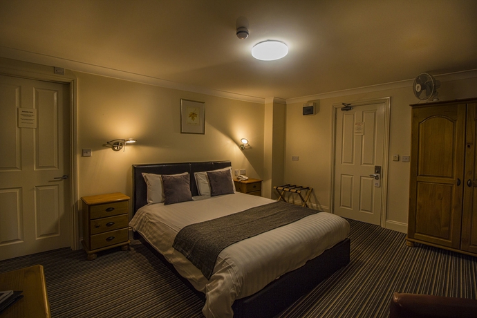 Imagen de la habitación del Hotel The Golden Lion. Foto 11