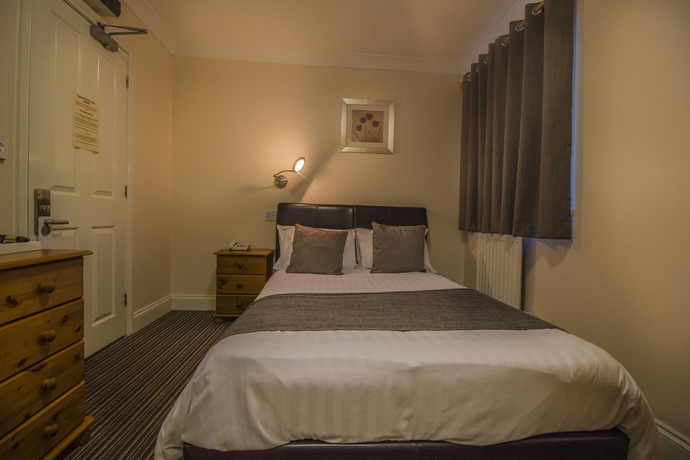 Imagen de la habitación del Hotel The Golden Lion. Foto 12