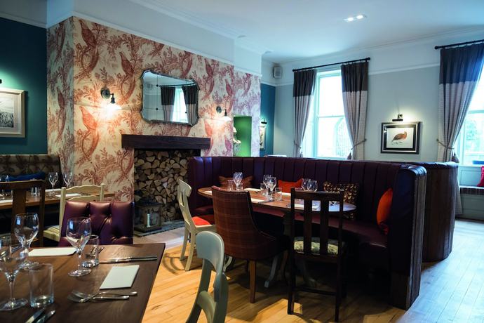 Imagen del bar/restaurante del Hotel The Golden Lion. Foto 6