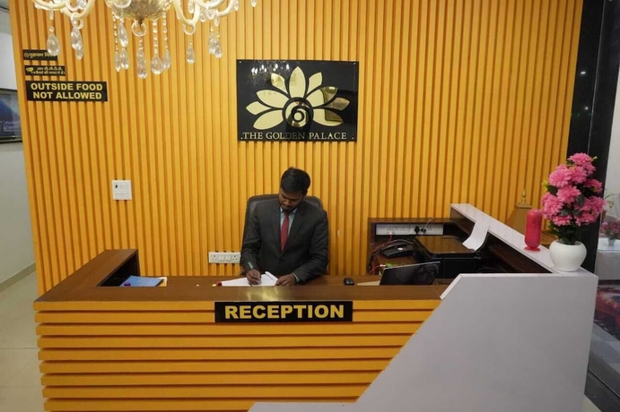 Imagen de los interiores del Hotel The Golden Palace. Foto 12