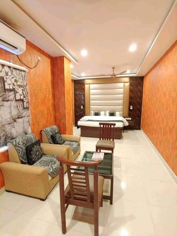 Imagen de la habitación del Hotel The Golden Palace. Foto 6