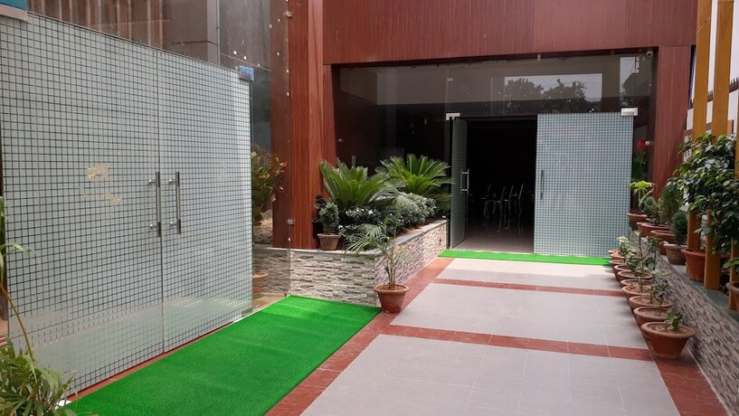 Imagen general del Hotel The Golden Sunrise, Patna. Foto 15