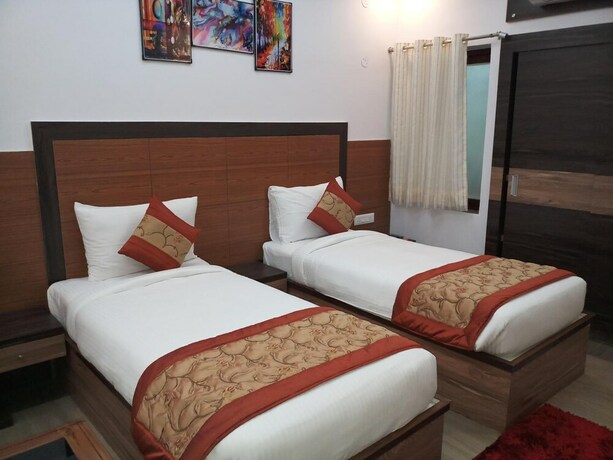 Imagen general del Hotel The Golden Sunrise, Patna. Foto 16