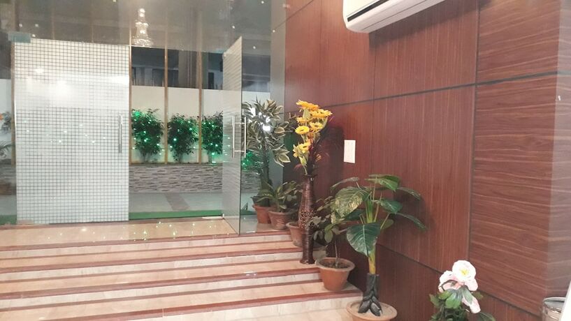Imagen de los interiores del Hotel The Golden Sunrise, Patna. Foto 28