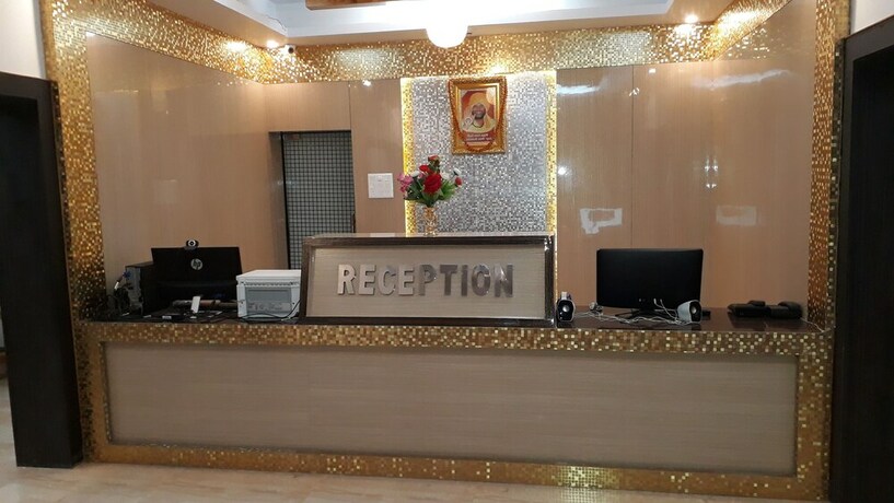 Imagen de los interiores del Hotel The Golden Sunrise, Patna. Foto 30