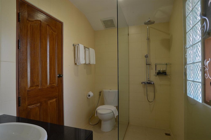 Imagen de la habitación del Hotel The Golden Wells Residence. Foto 5