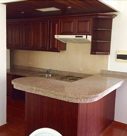 Imagen de la habitación del Hotel The Golf Suites. Foto 2