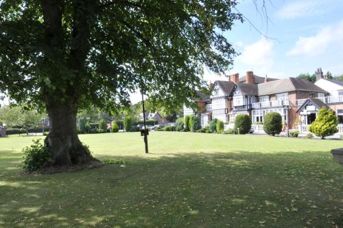 Imagen general del Hotel The Golf Woodhall Spa. Foto 2