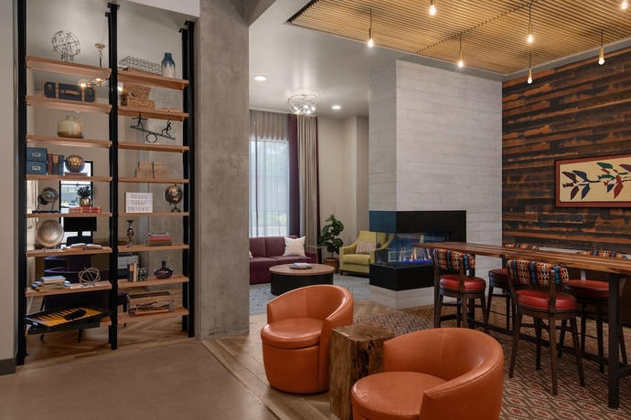 Imagen de los interiores del Hotel The Gordon. Foto 16