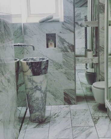 Imagen de la habitación del Hotel The Gothic Mansion. Foto 14