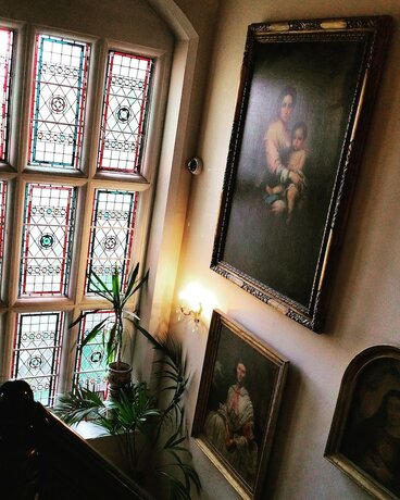 Imagen general del Hotel The Gothic Mansion. Foto 10