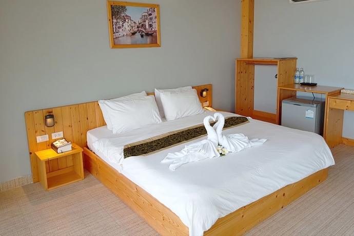 Imagen de la habitación del Hotel The Grace Amphawa Resort. Foto 9