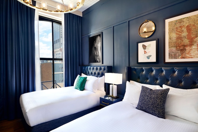 Imagen de la habitación del Hotel The Grady. Foto 9