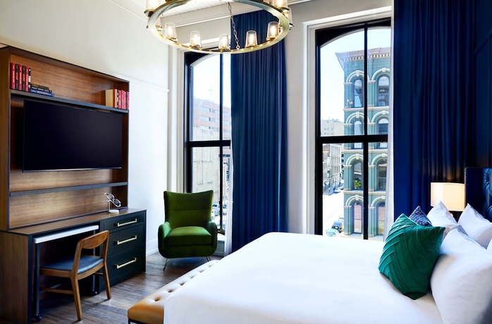 Imagen de la habitación del Hotel The Grady. Foto 13