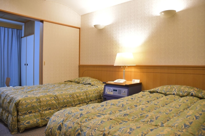 Imagen de la habitación del Hotel The Gran Resort Elegante Awajishima. Foto 2