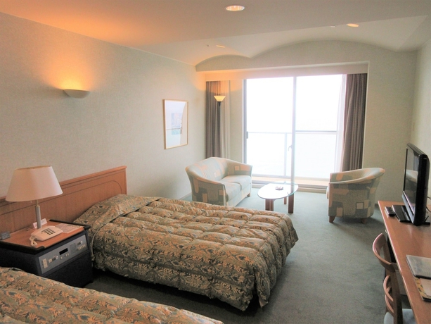 Imagen de la habitación del Hotel The Gran Resort Elegante Awajishima. Foto 12