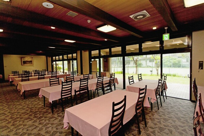 Imagen del bar/restaurante del Hotel The Gran Resort Elegante Karuizawa. Foto 28