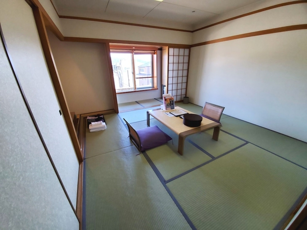 Imagen de la habitación del Hotel The Gran Resort Elegante Kyoto. Foto 9