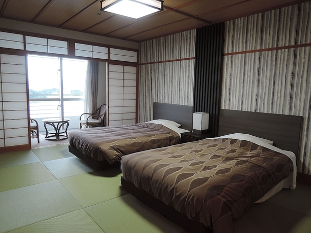 Imagen de la habitación del Hotel The Gran Resort Elegante Shirahama. Foto 11