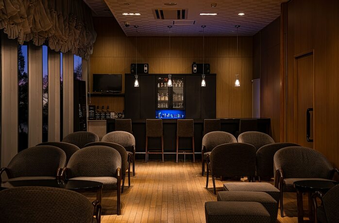 Imagen del bar/restaurante del Hotel The Gran Resort Ohmimaiko. Foto 20