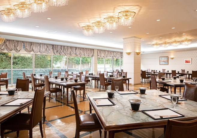 Imagen del bar/restaurante del Hotel The Gran Resort Toba. Foto 5