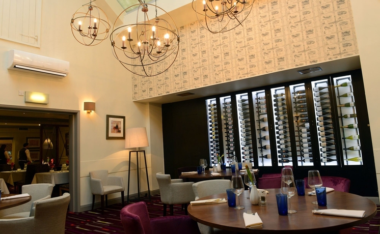 Imagen del bar/restaurante del Hotel The Granary, Kidderminster. Foto 1