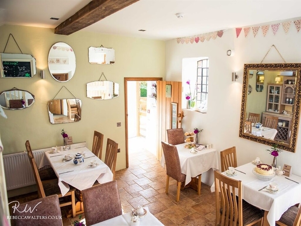 Imagen del bar/restaurante del Hotel The Granary at Fawsley. Foto 10