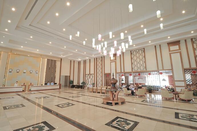 Imagen de los interiores del Hotel The Grand Ace. Foto 12