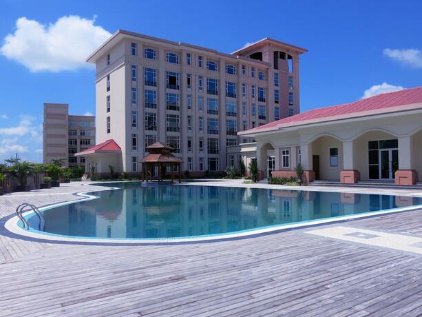 Imagen de la piscina del Hotel The Grand Ace. Foto 17