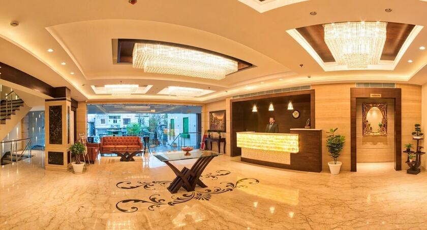 Imagen general del Hotel The Grand Ambassador. Foto 2