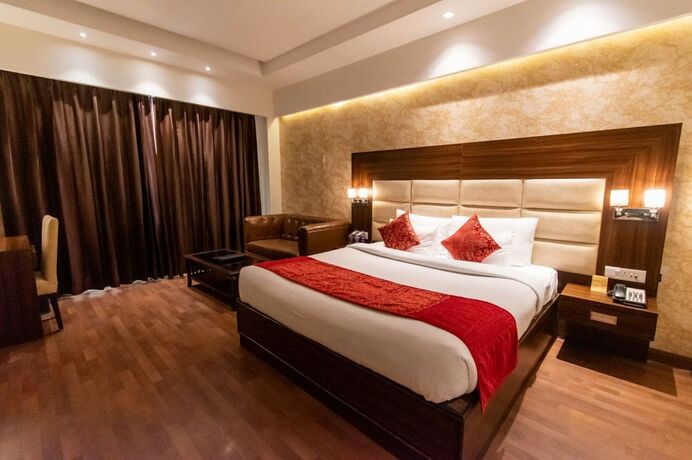 Imagen general del Hotel The Grand Ambassador. Foto 3