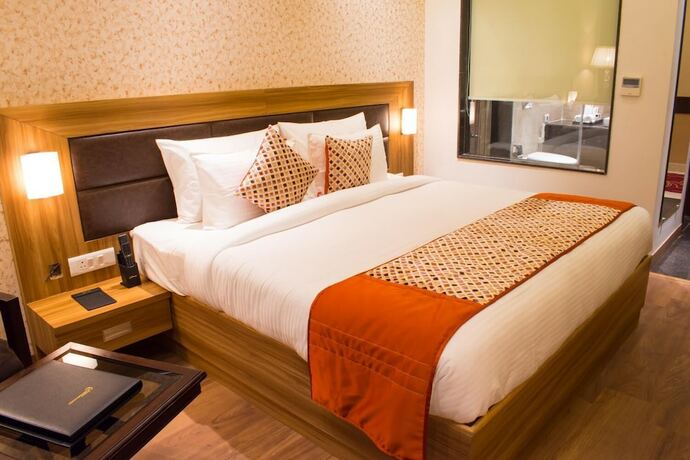 Imagen general del Hotel The Grand Ambassador. Foto 6