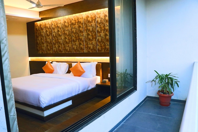 Imagen de la habitación del Hotel The Grand Astoria Somnath. Foto 8
