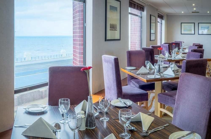 Imagen del bar/restaurante del Hotel The Grand Blackpool. Foto 2