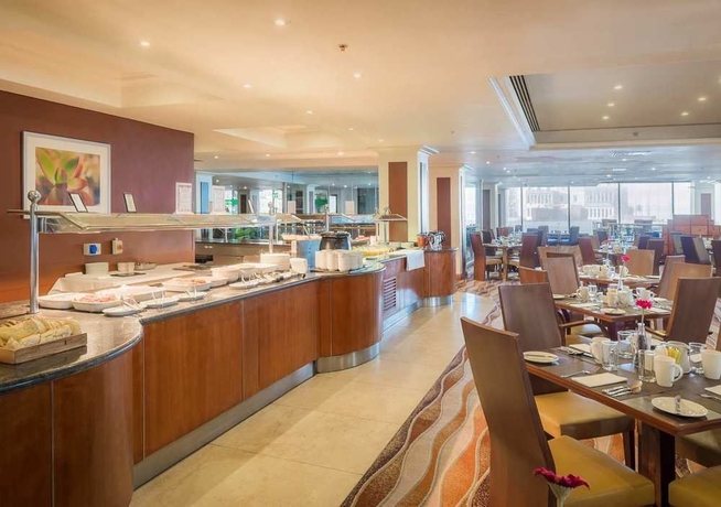 Imagen del bar/restaurante del Hotel The Grand Blackpool. Foto 4